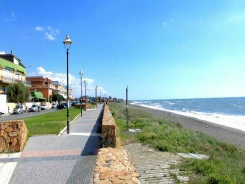Гостиница B&b La Casetta Ladispoli в Ладисполи