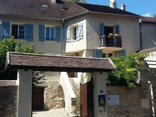 Гостиница Chambres D'hôtes Villa de Vienne-en-arthies в Ле-Андели