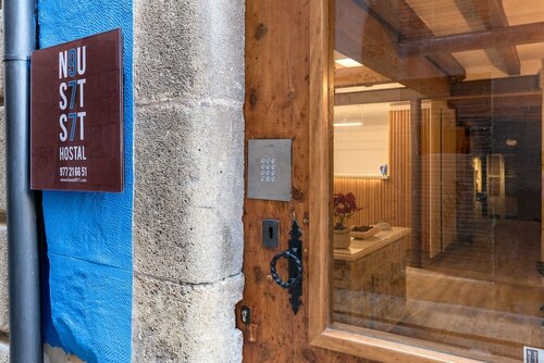 Хостел Hostal 977 в Таррагоне