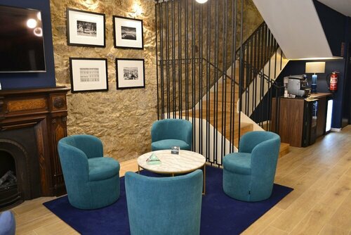 Гостиница Alda Galería Coruña в Ла-Корунье