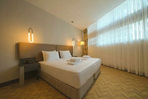 Гостиница V Center Hotel в Йомре
