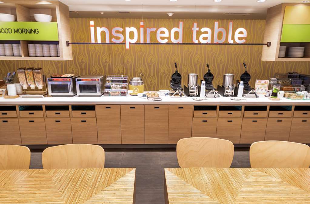 Фото Home2 Suites by Hilton Las Vegas City Center