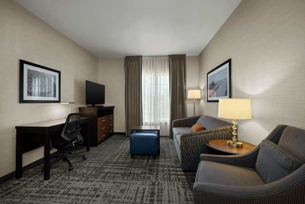 Фото Homewood Suites by Hilton Bakersfield