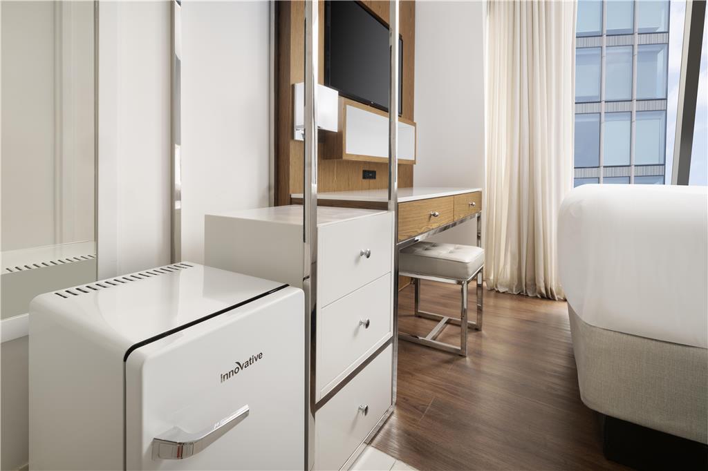 Фото Best Western Premier Empire State Hotel