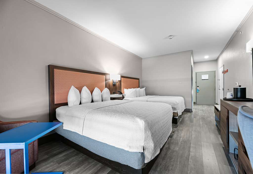 Фото Hampton Inn Seguin