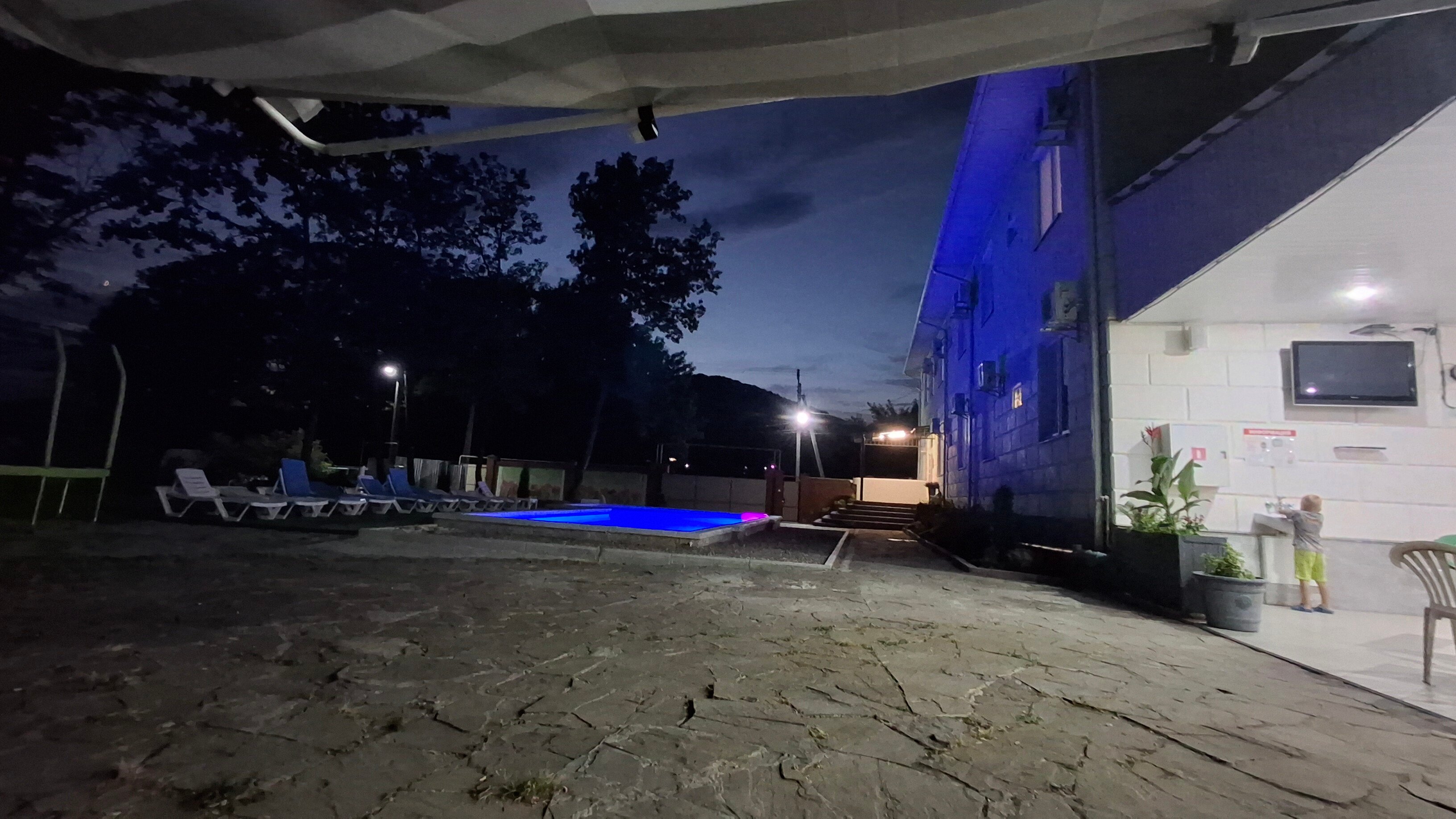 Фото Амитель