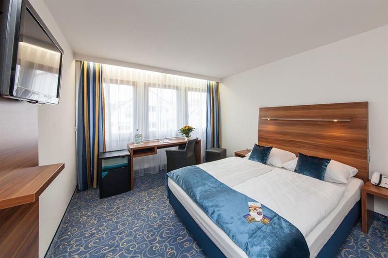 Фото Novum Hotel Strohgäu