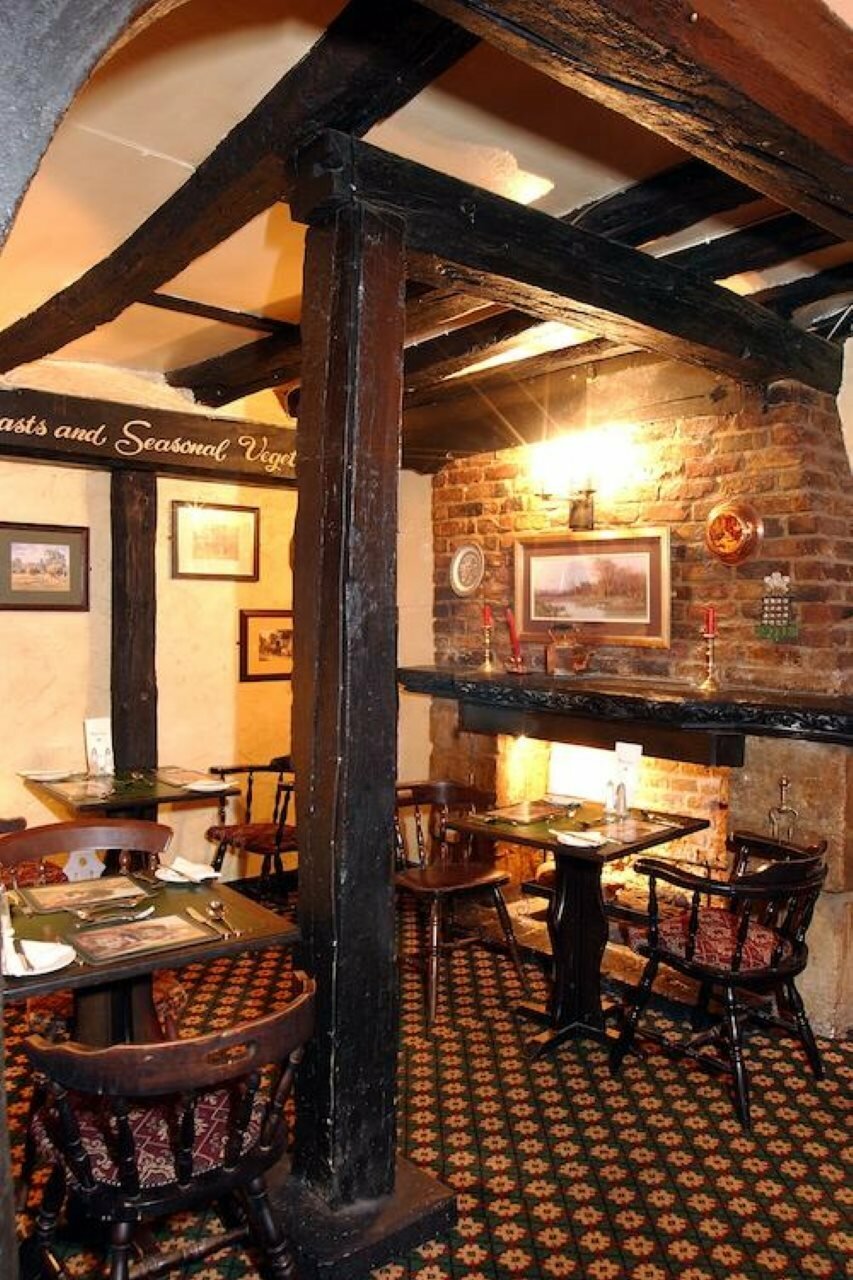 Фото The New Inn by Roomsbooked