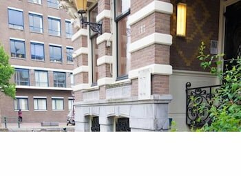 Фото Amsterdam Inn Hotel