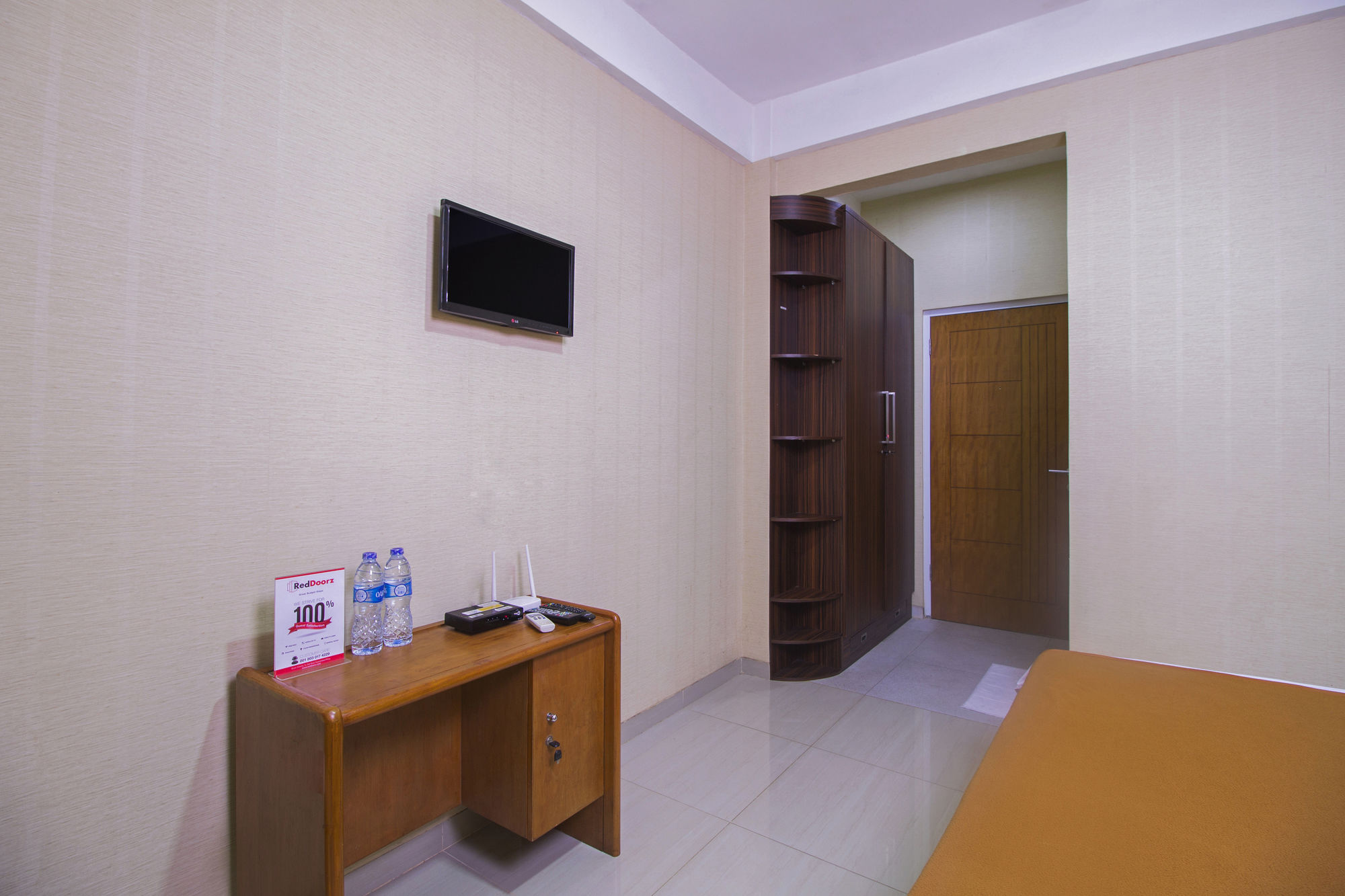 Фото RedDoorz near Cilandak Town Square