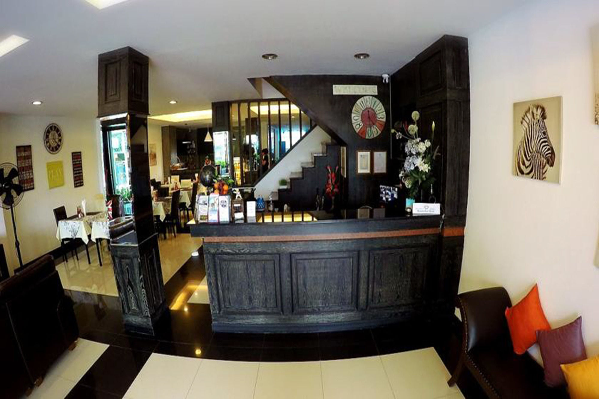 Фото Oyo 898 Sota Residence