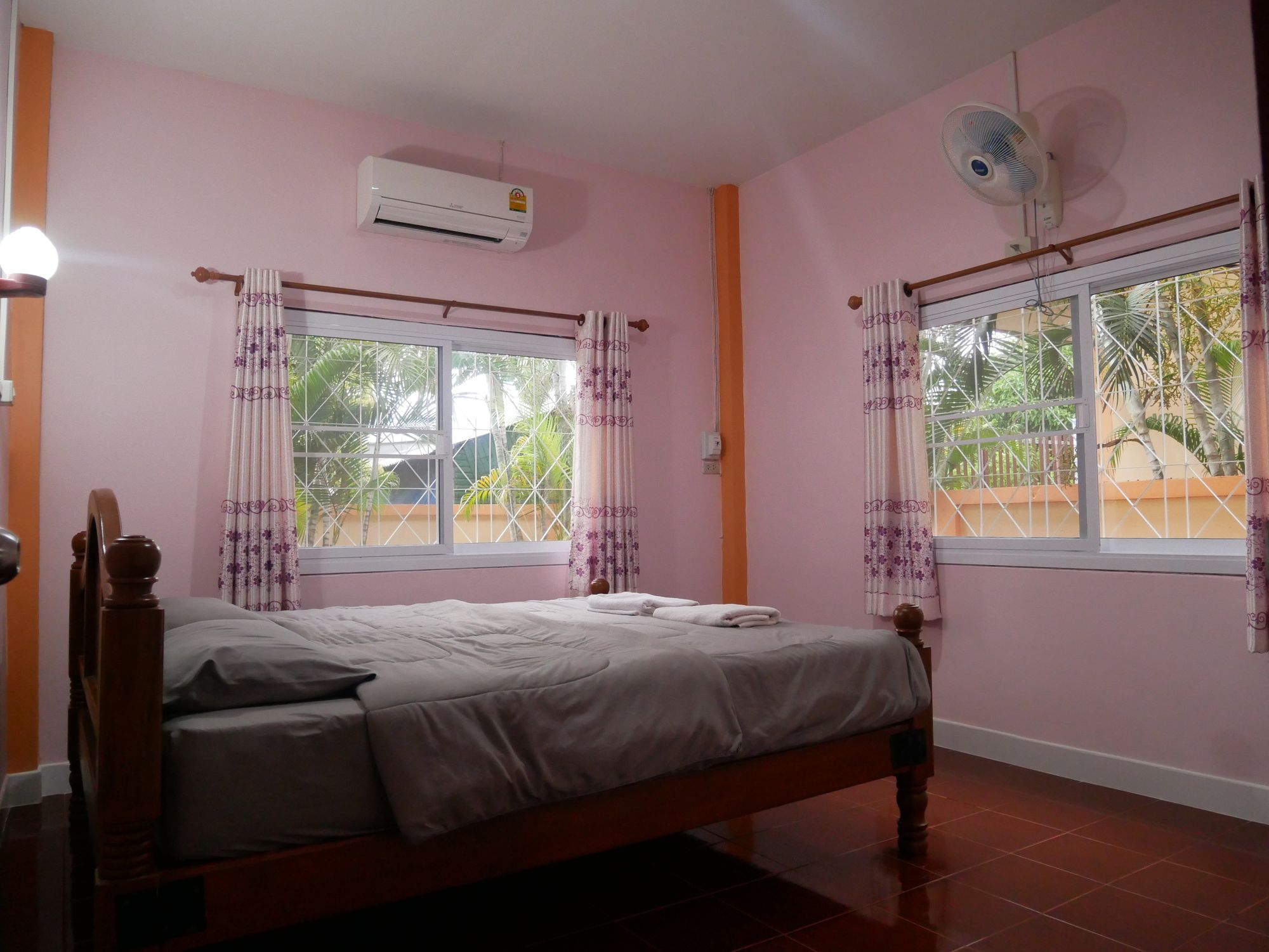 Фото Baan Suan Palm Resort