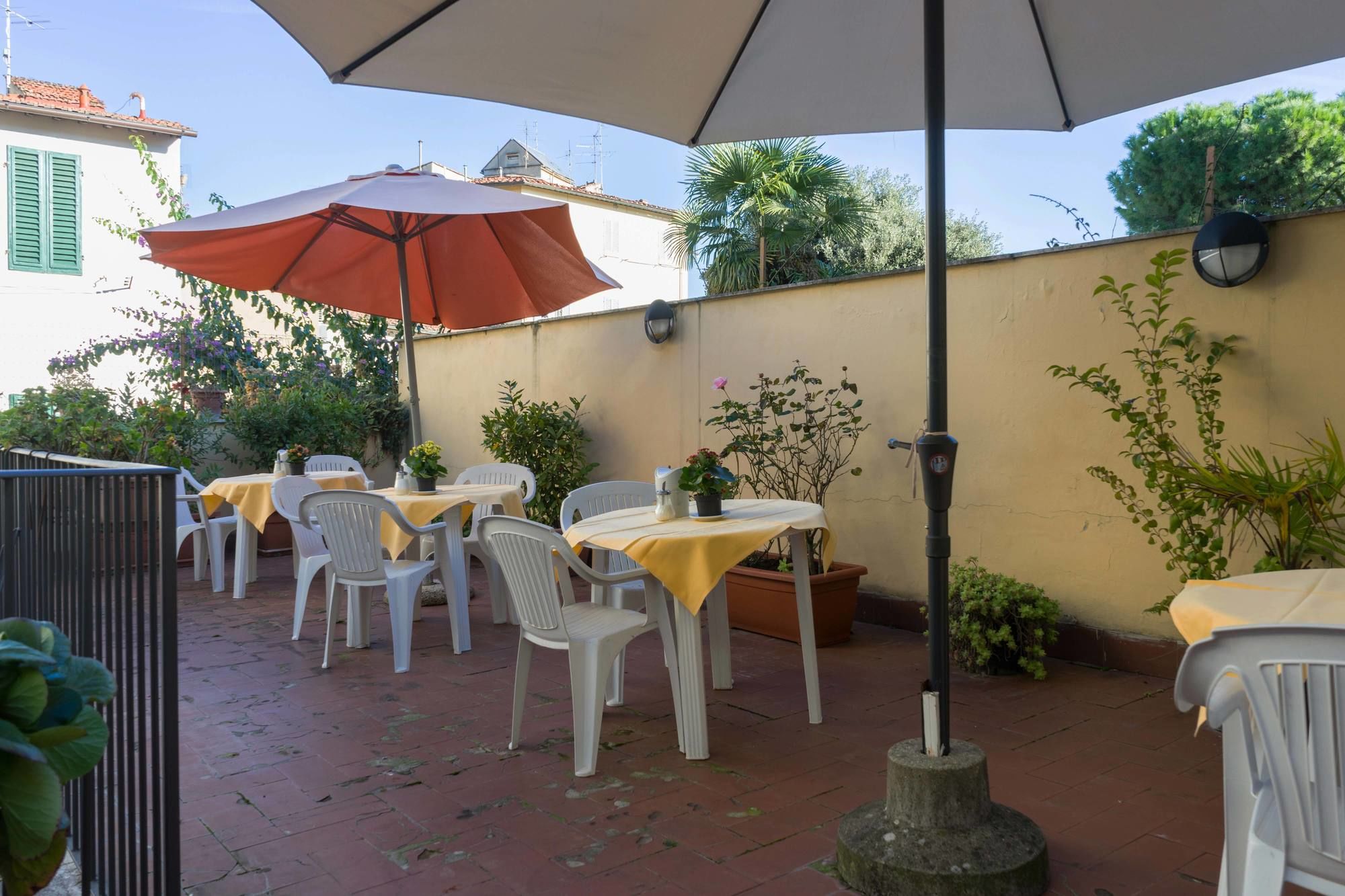 Фото Hotel Monica