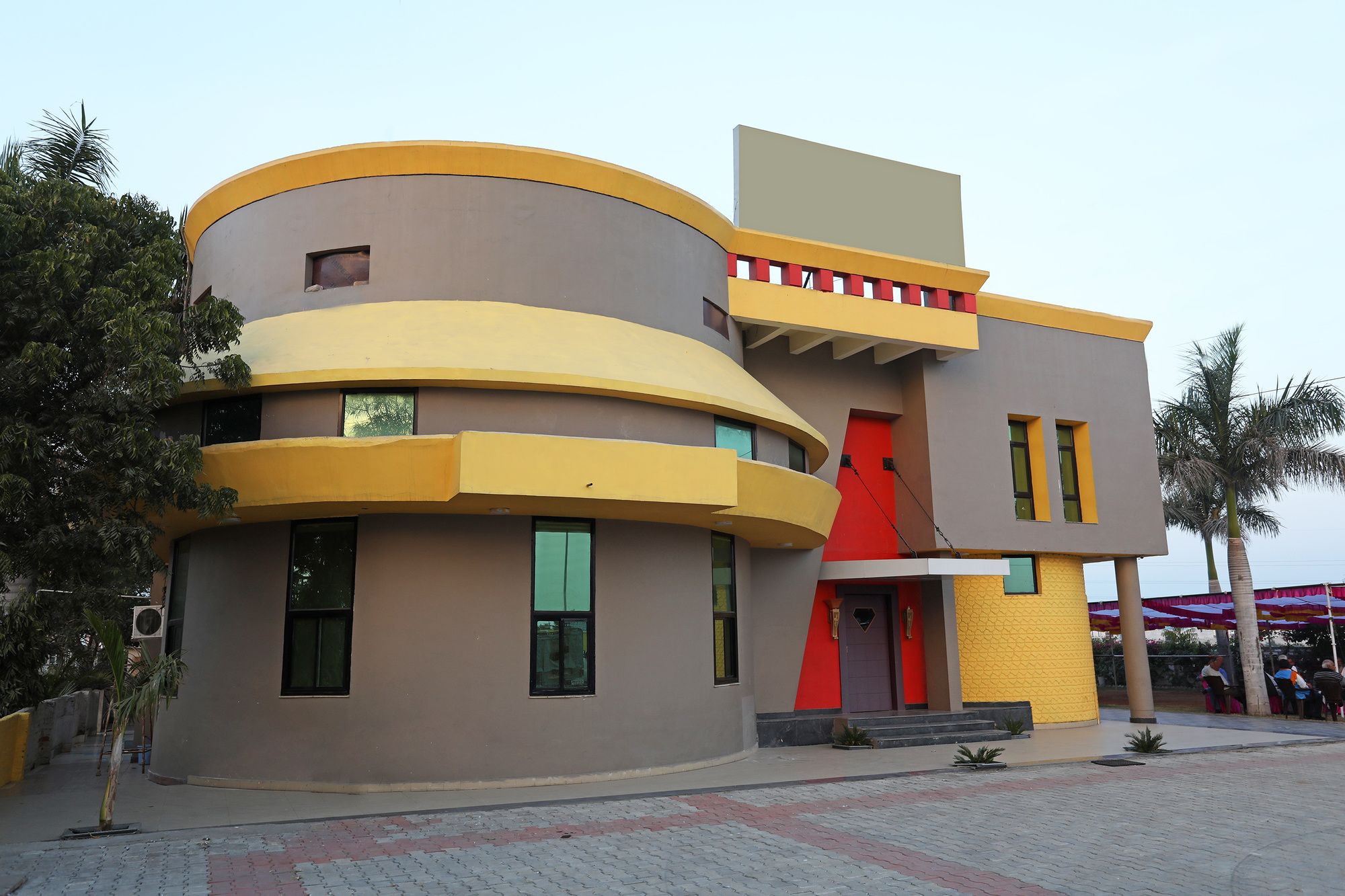 Фото Oyo 10967 Dhola Maru Resort