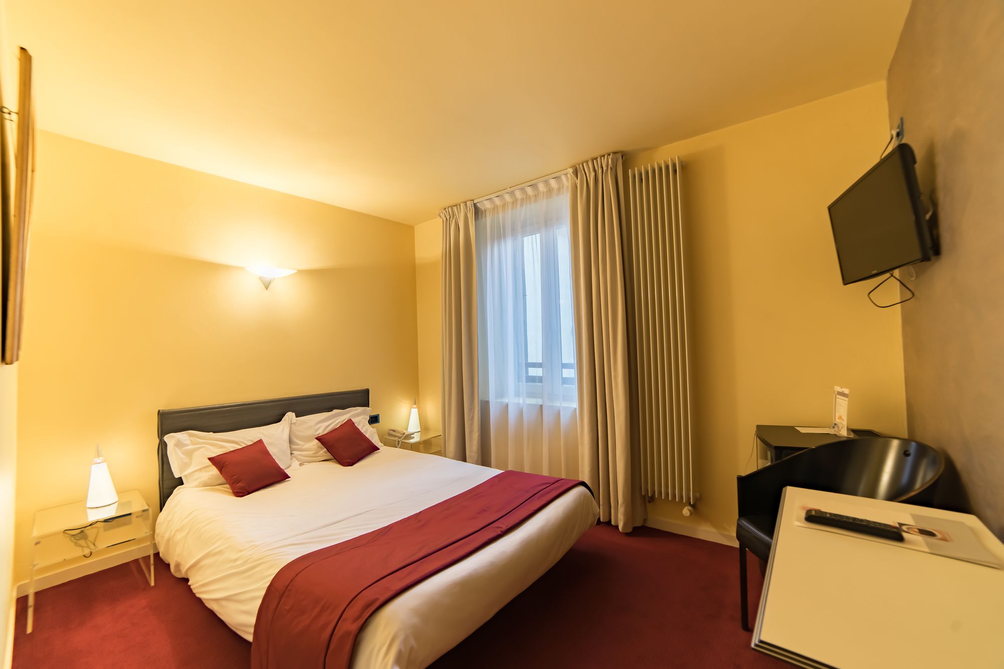 Фото Hôtel du Palais de l'Isle