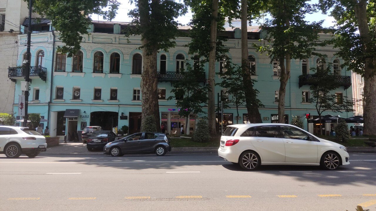 Фото отеля 1