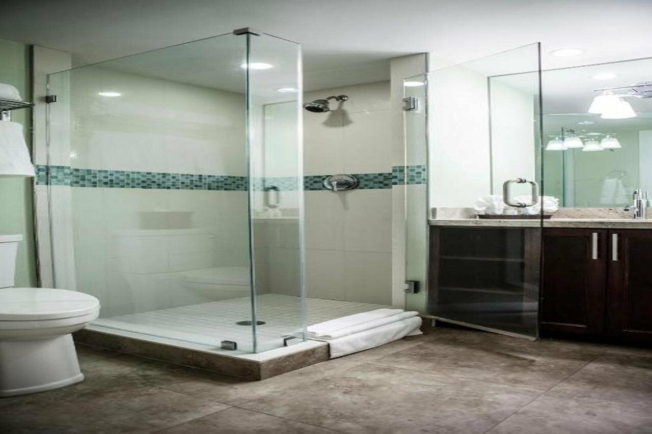 Фото The Mutiny Hotel