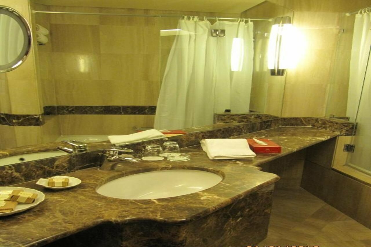 Фото Le Royal Hotels & Resorts - Amman