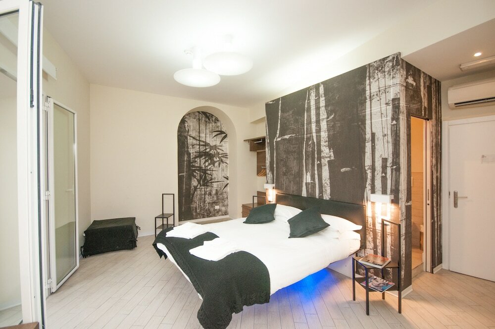 Фото First Floor