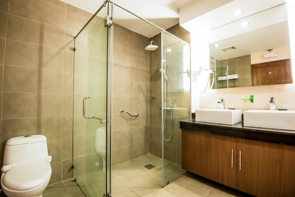 Фото Ariana Hotel