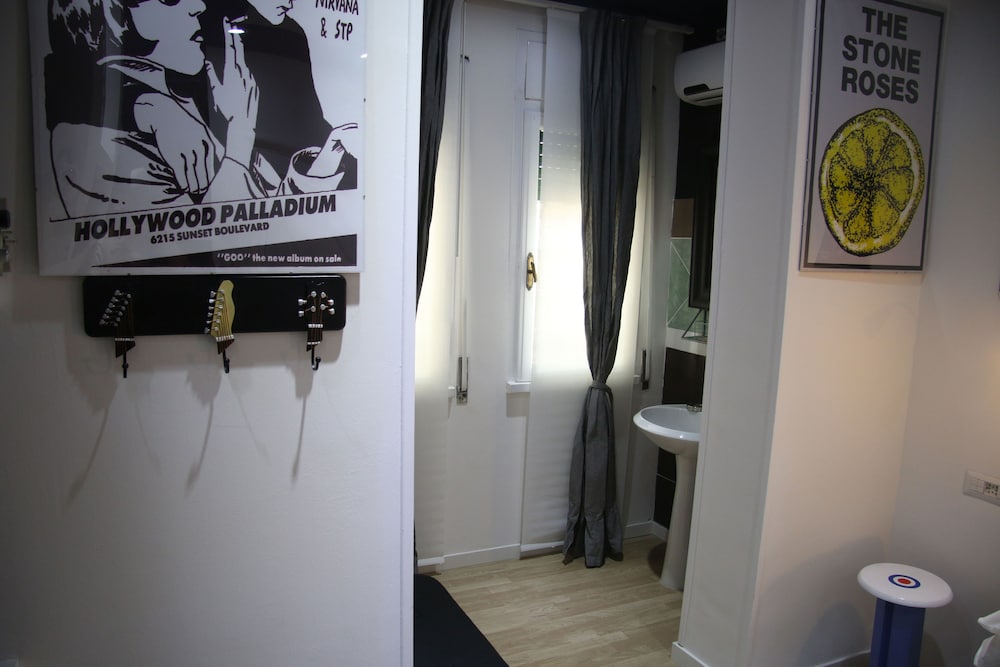 Фото Mila Guest House