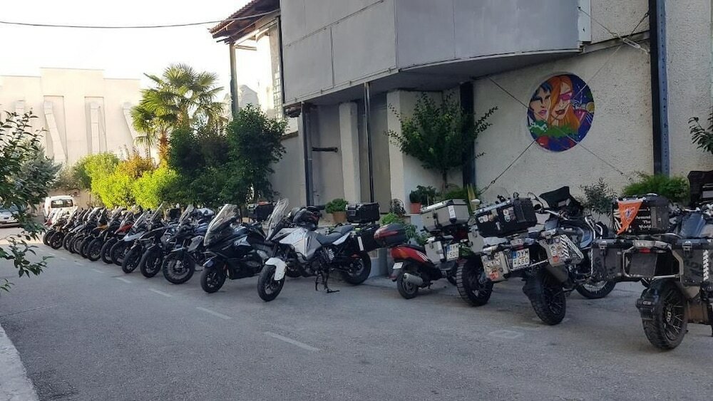 Фото Edelweiss Hotel