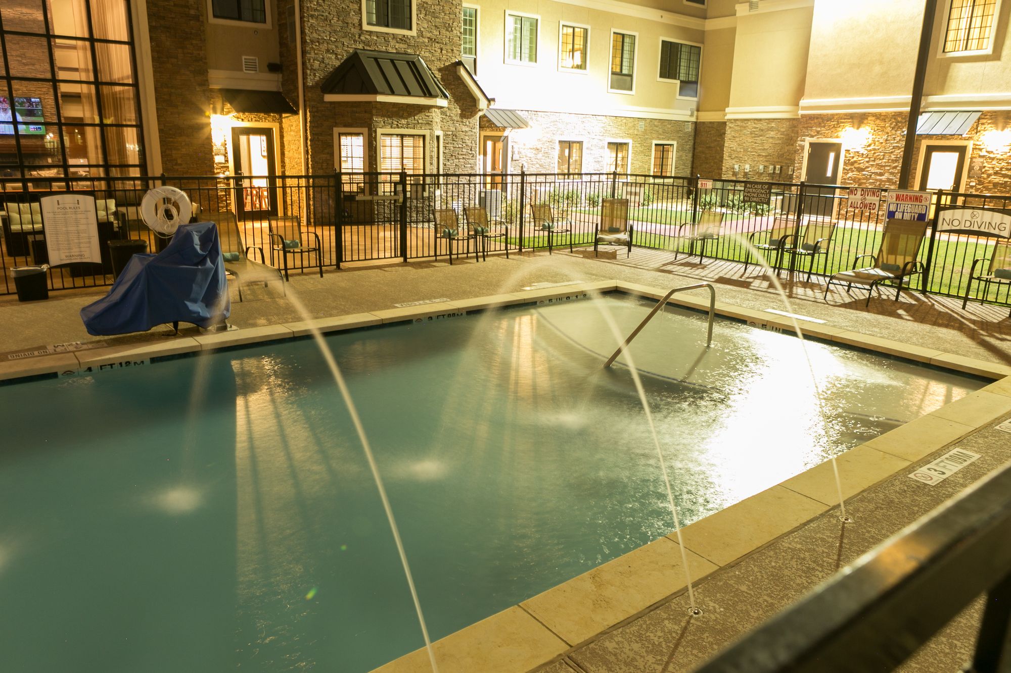 Фото Staybridge Suites Austin North - Parmer Lane, an Ihg Hotel