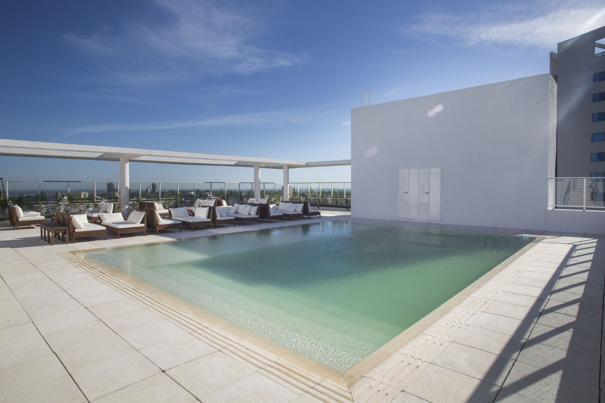 Фото Dazzler by Wyndham Asuncion