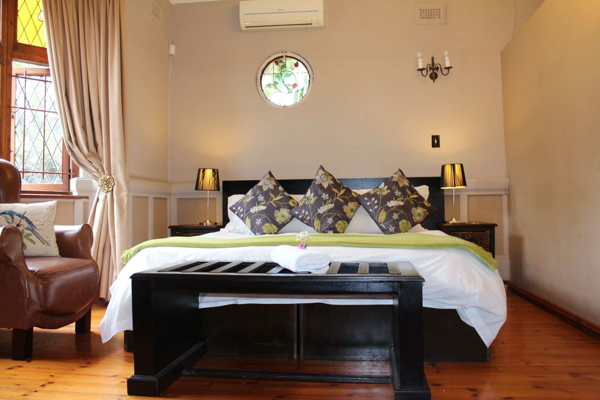 Фото Palm Tree Manor