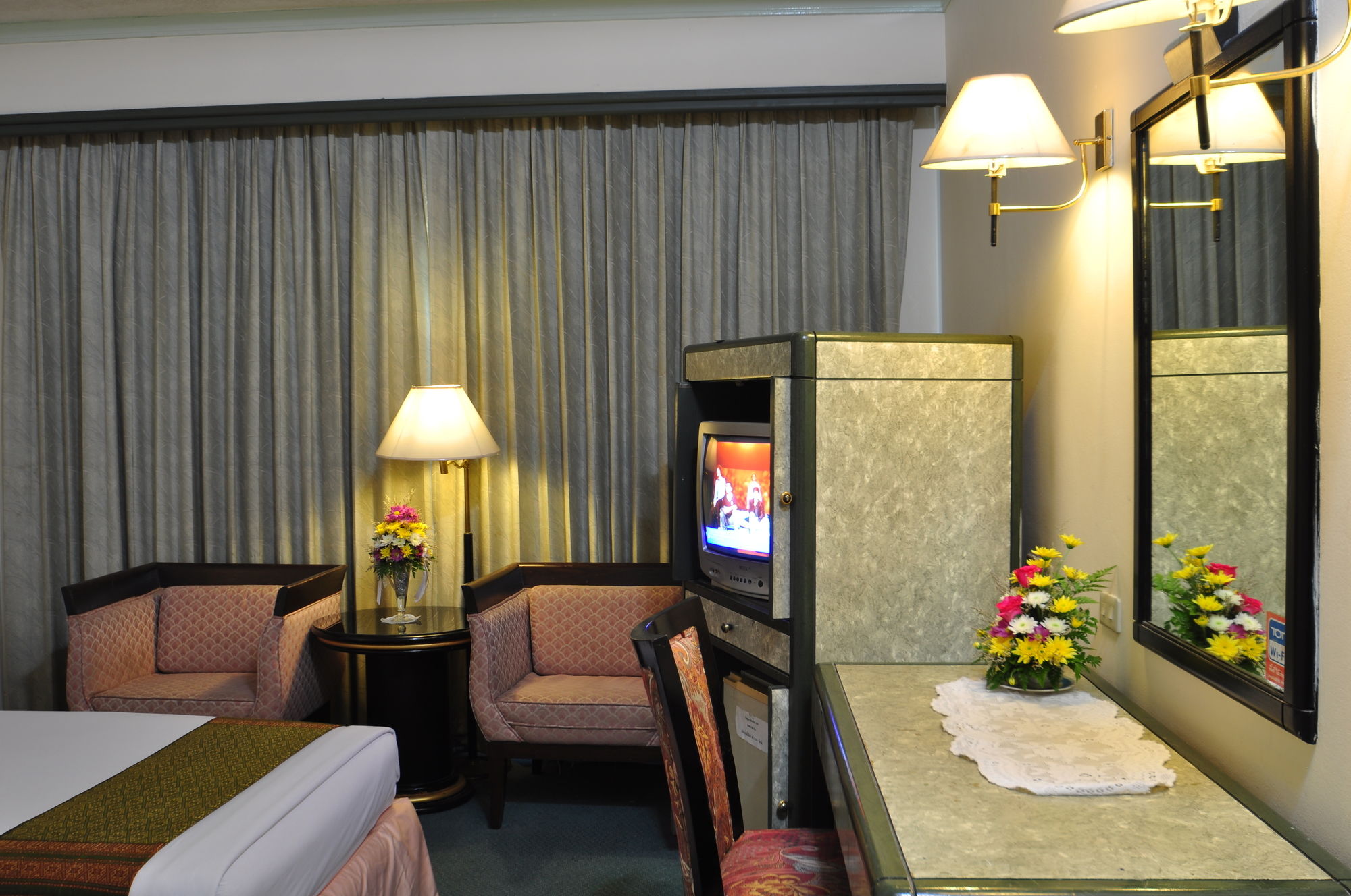 Фото BP Grand Tower Hotel