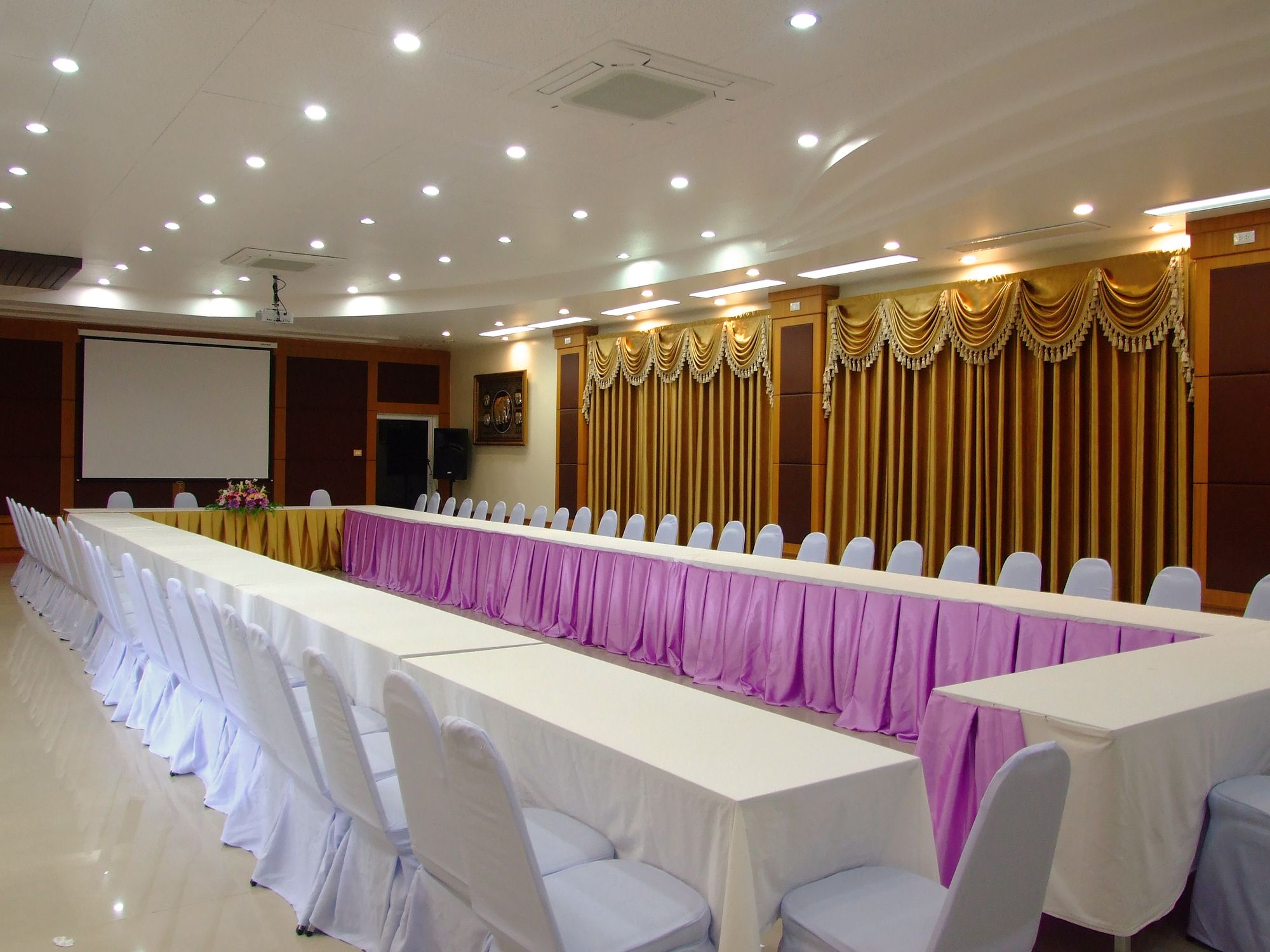 Фото Queen Palace Hotel