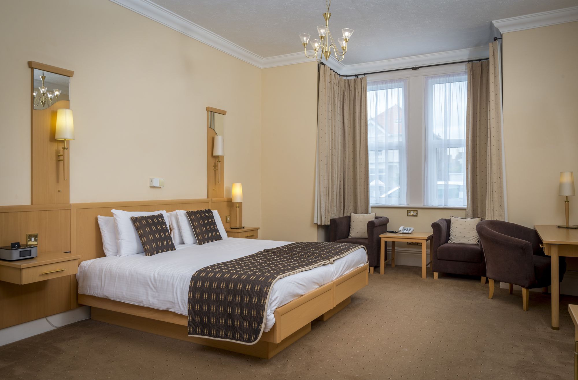 Фото The Windsor Hotel