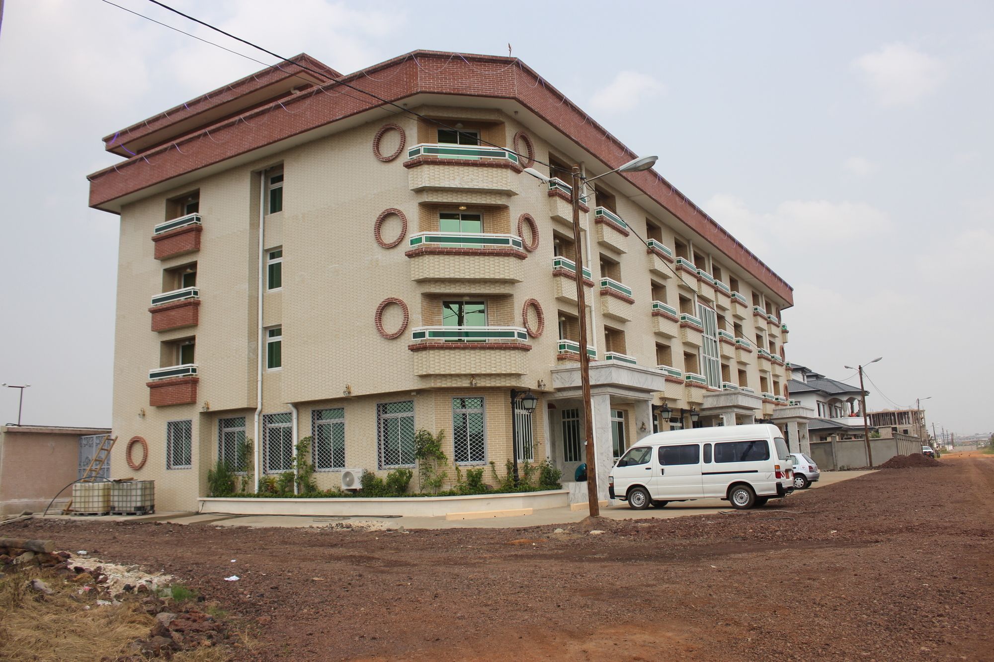Фото Adamaoua Grand Hotel
