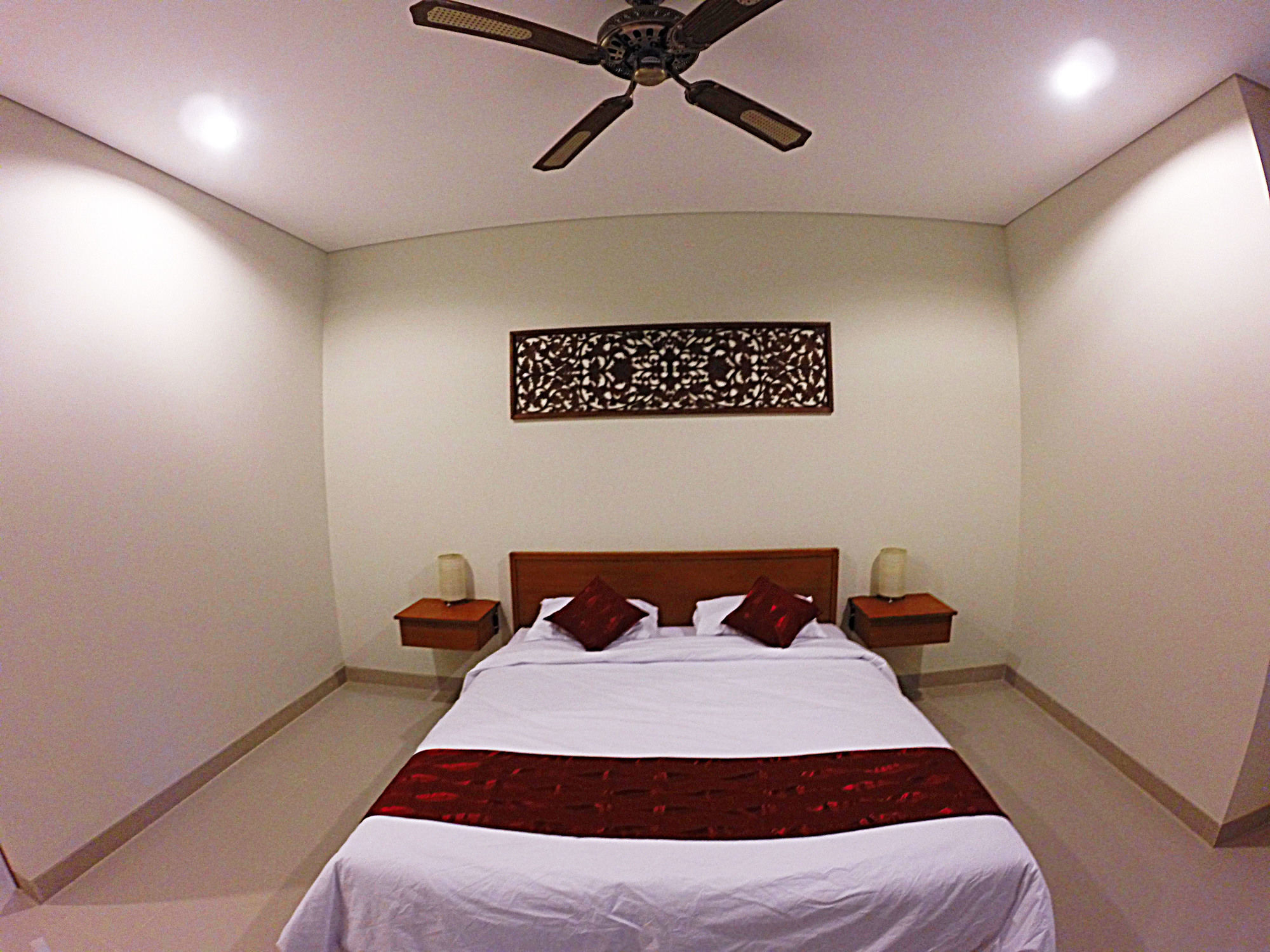 Фото Asoka Hotel and Suite