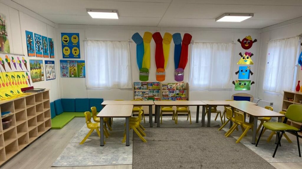 Primary school Uckuyu Ilkogretim Okulu, Diyarbakir, photo