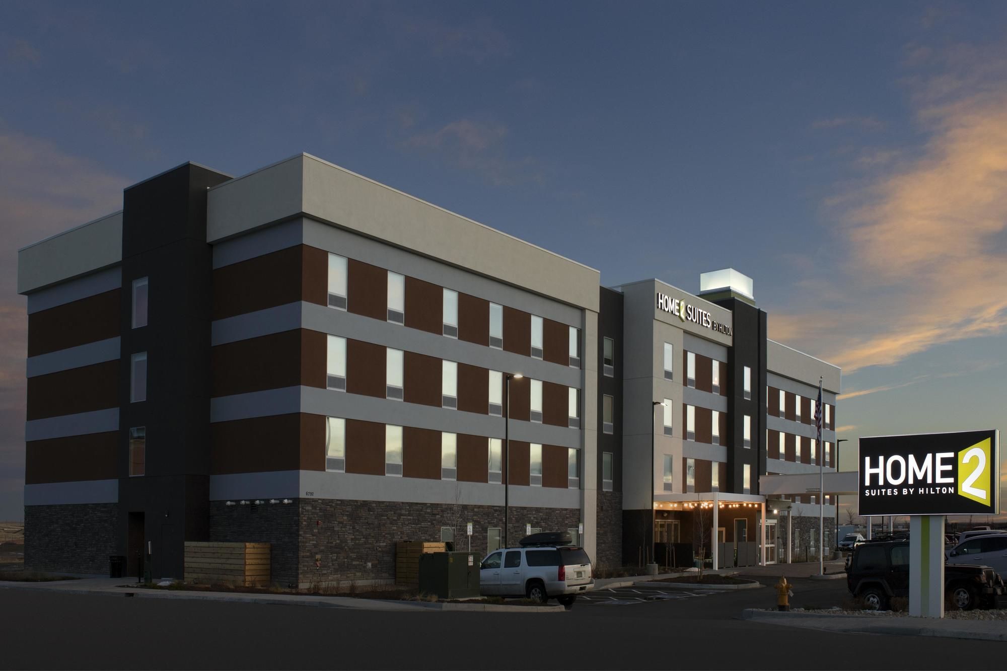 Фото Home2 Suites by Hilton Denver International Airport