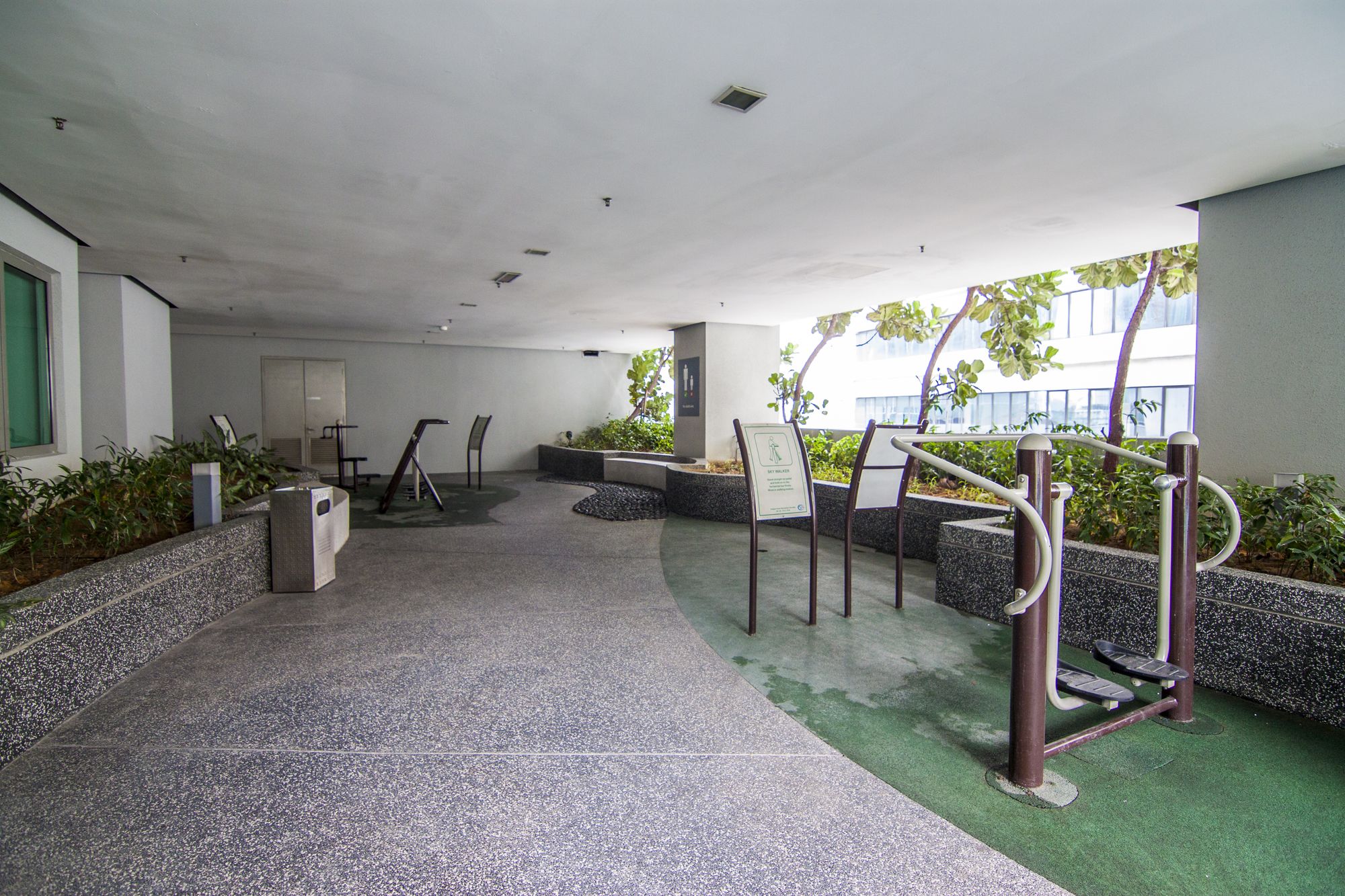 Фото Swiss Garden Residency 1