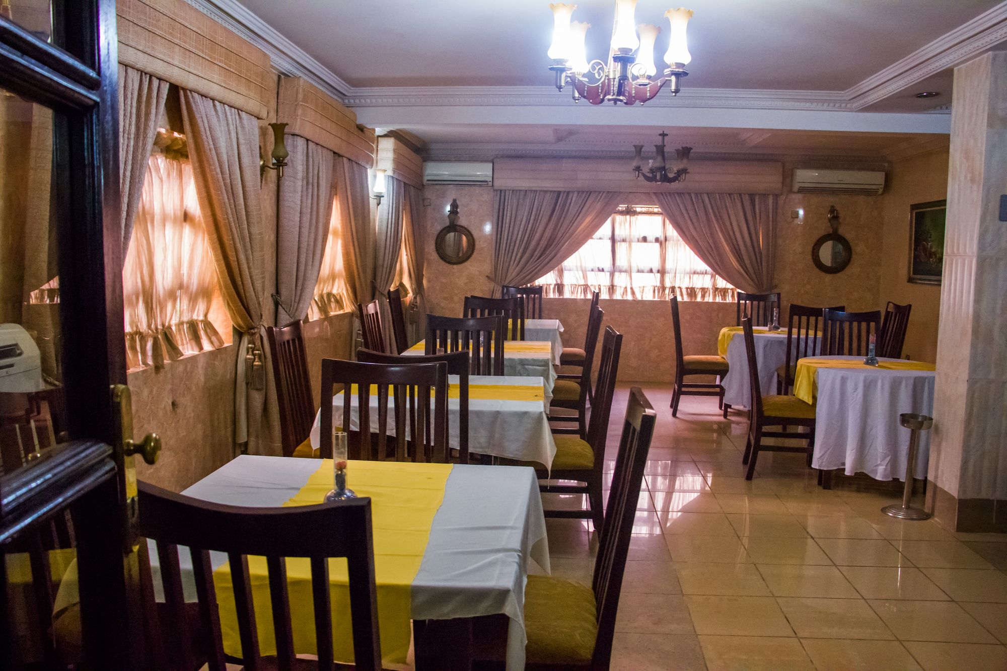 Фото отеля 3