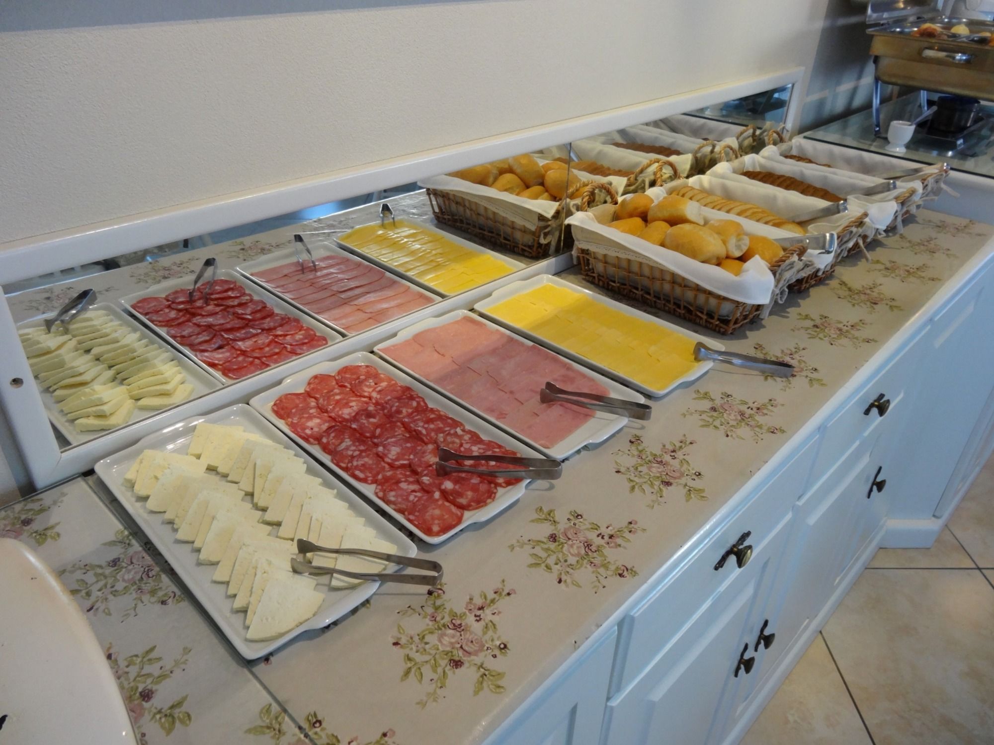 Фото Petit Hotel Provence Gramado Tissiani