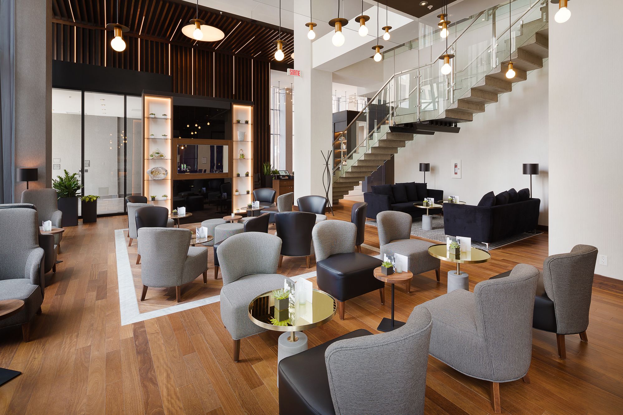 Фото Hôtel AC Montréal Centre ville