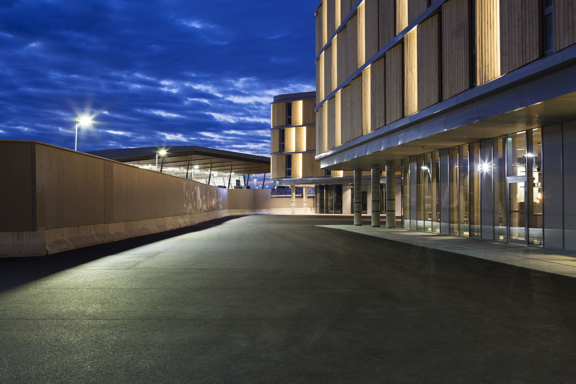 Фото Comfort Hotel Bergen Airport Terminal