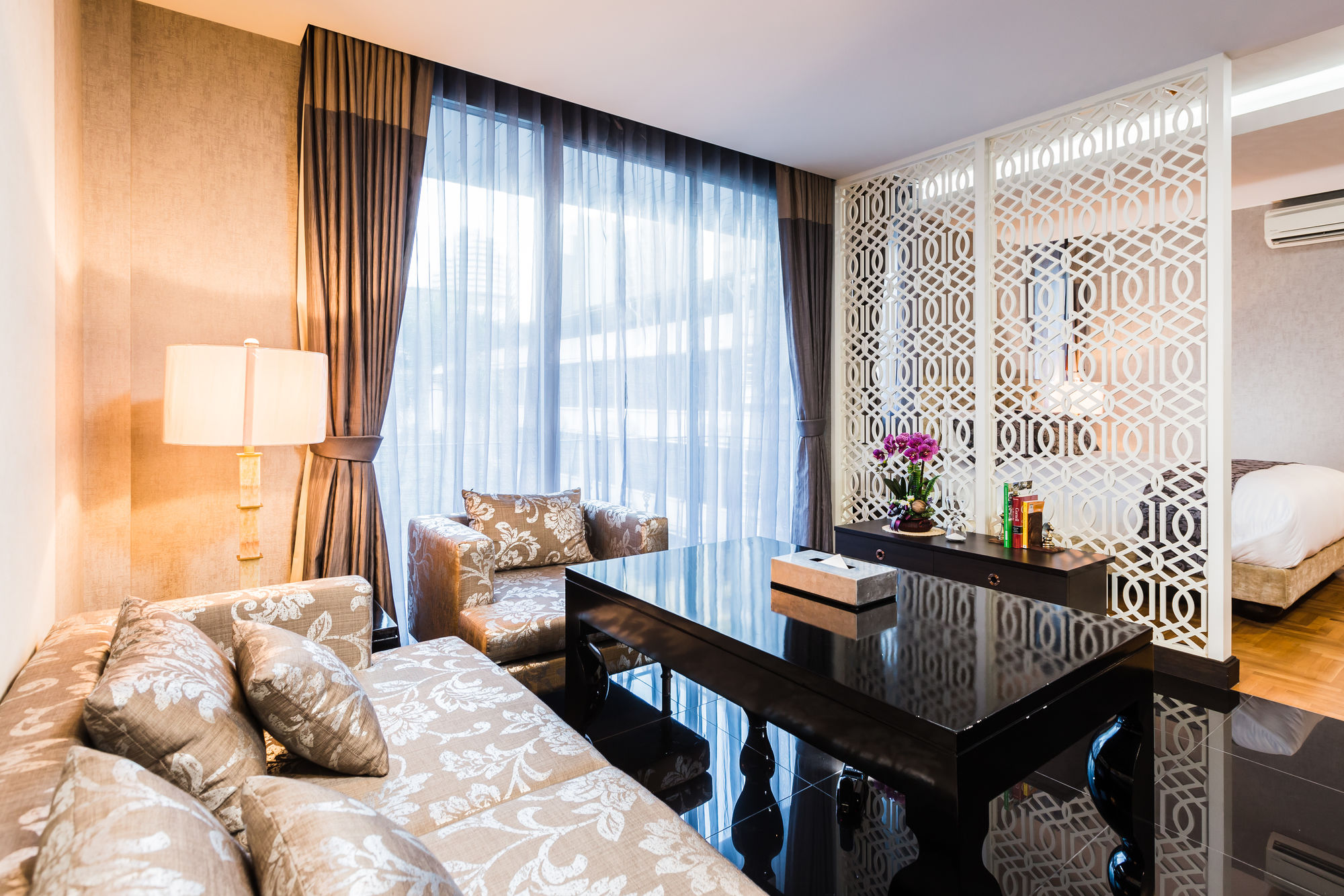 Фото The Fah silom