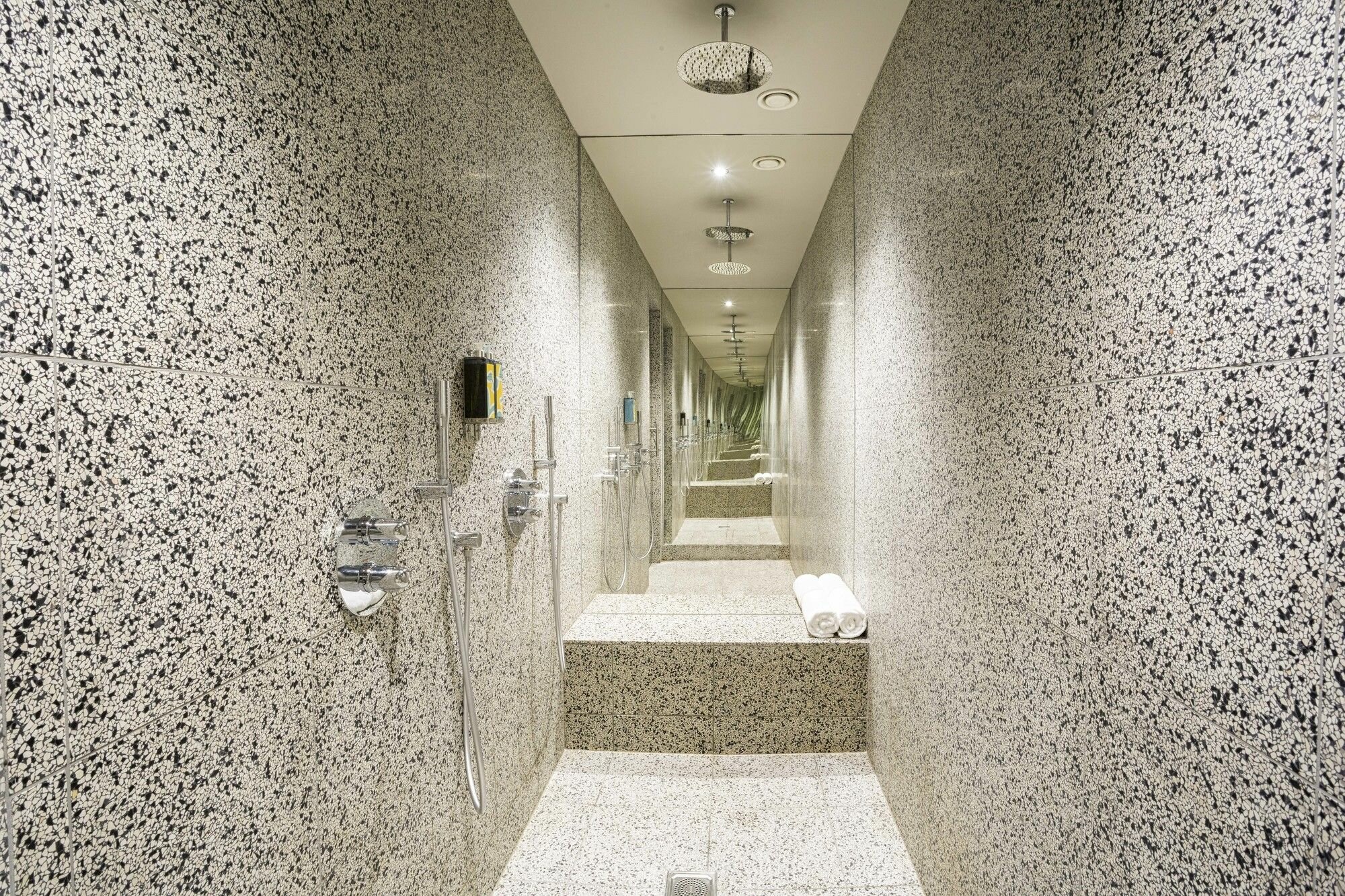 Фото Bullitt Hotel