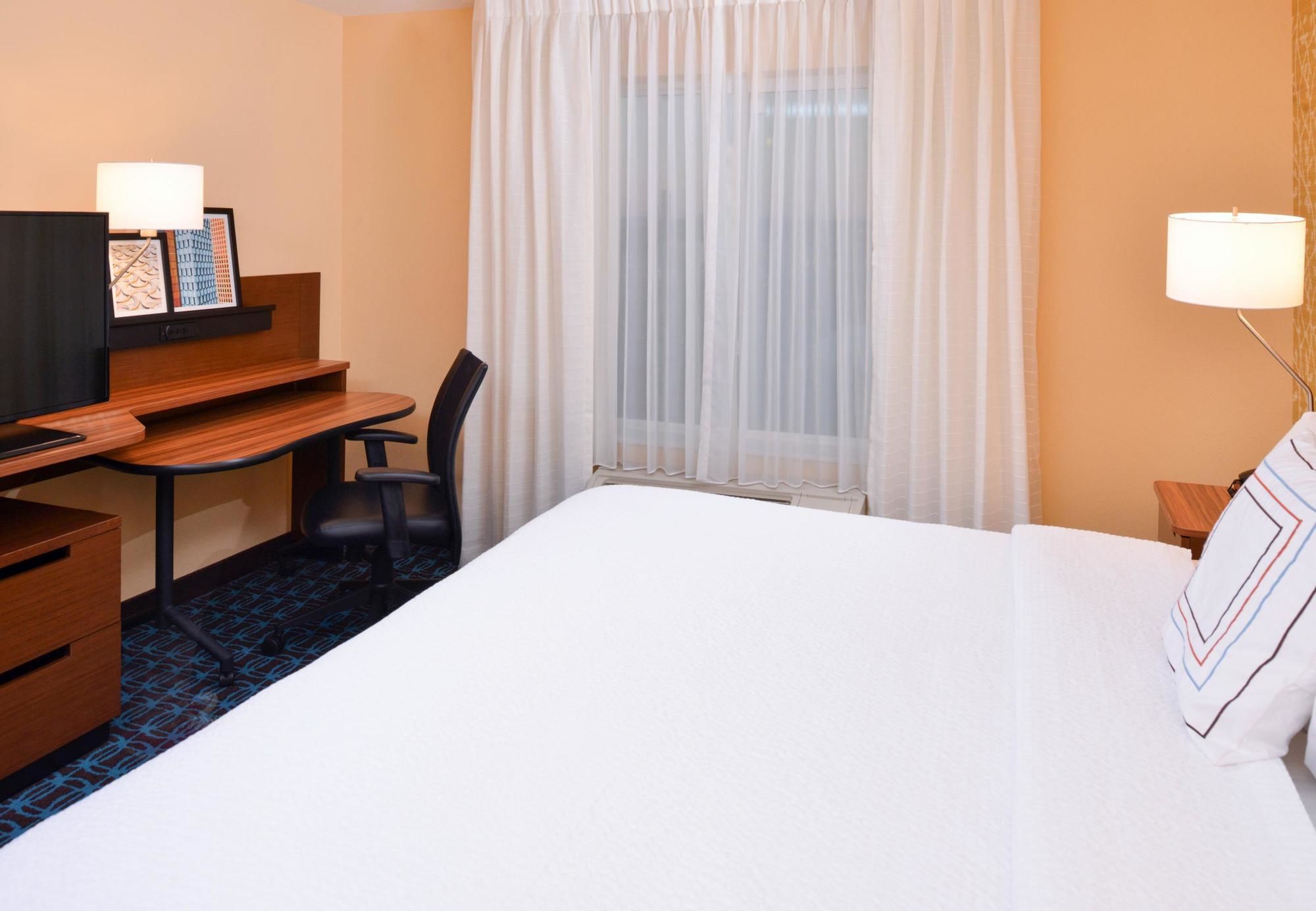 Фото Fairfield Inn & Suites by Marriott Martinsburg