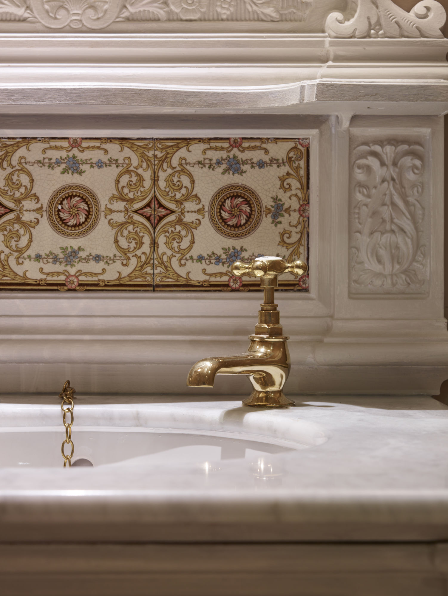 Фото Batty Langley's