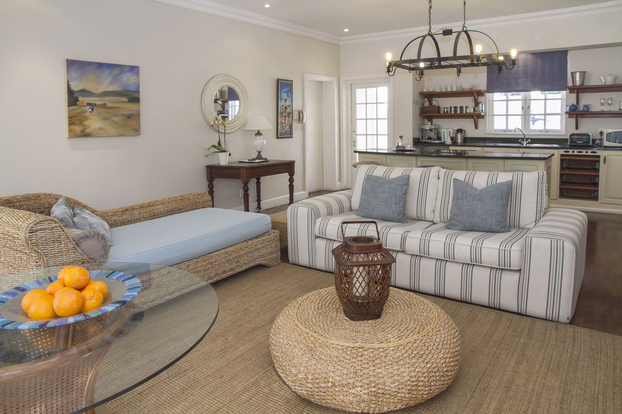 Фото Admiralty Beach House