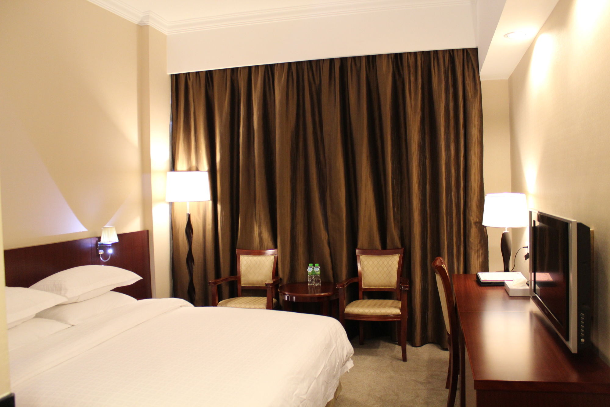 Фото Tokai Hotel