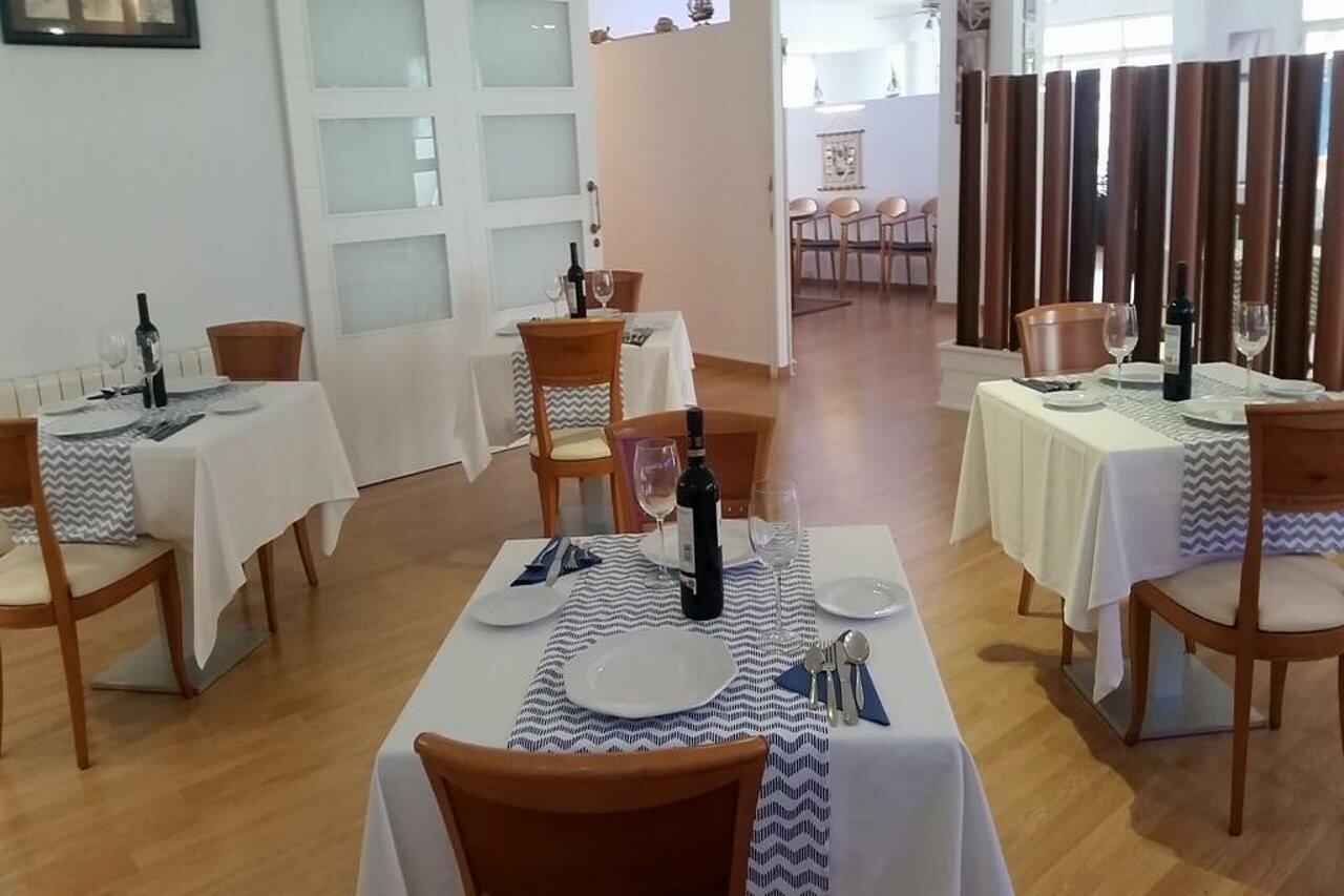 Фото Hotel Es Nautico Suites