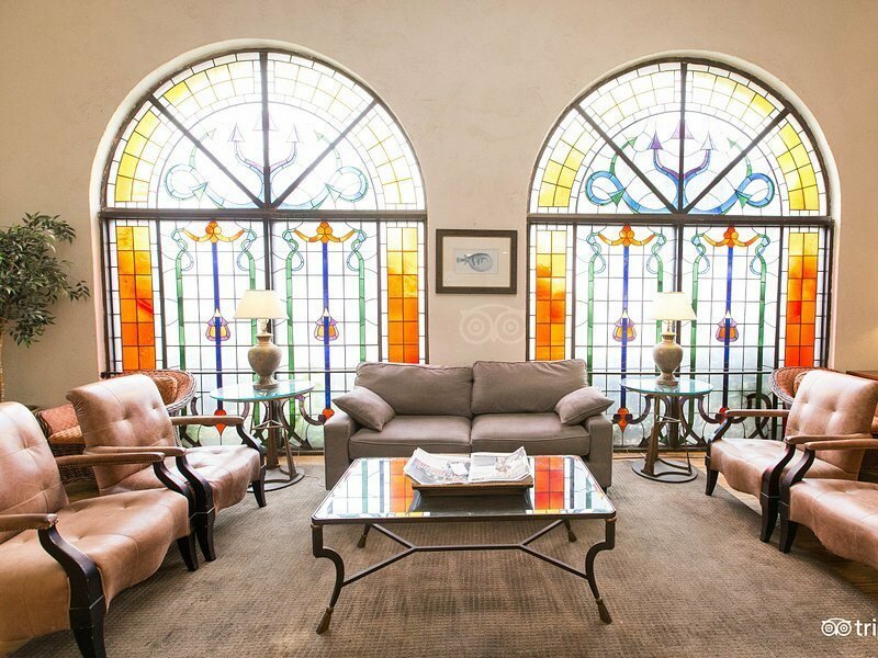 Фото Portside Inn & Suites