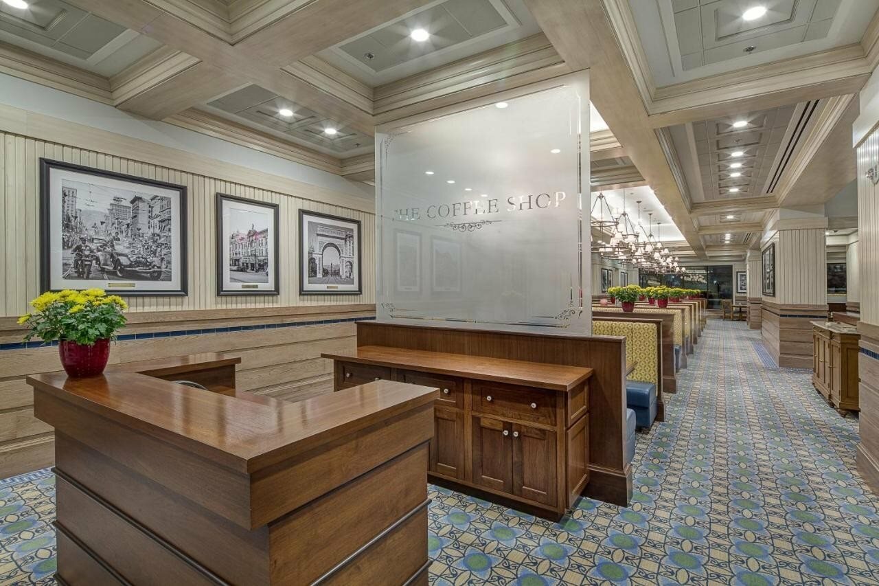 Фото Little America Hotel